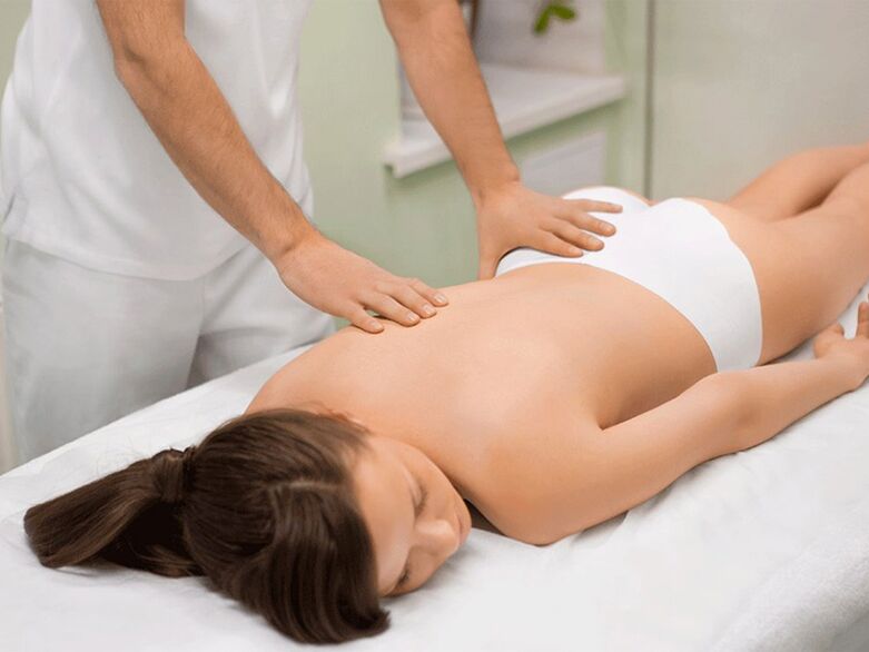 Le massage est une méthode efficace pour éliminer les symptômes de l'ostéochondrose.